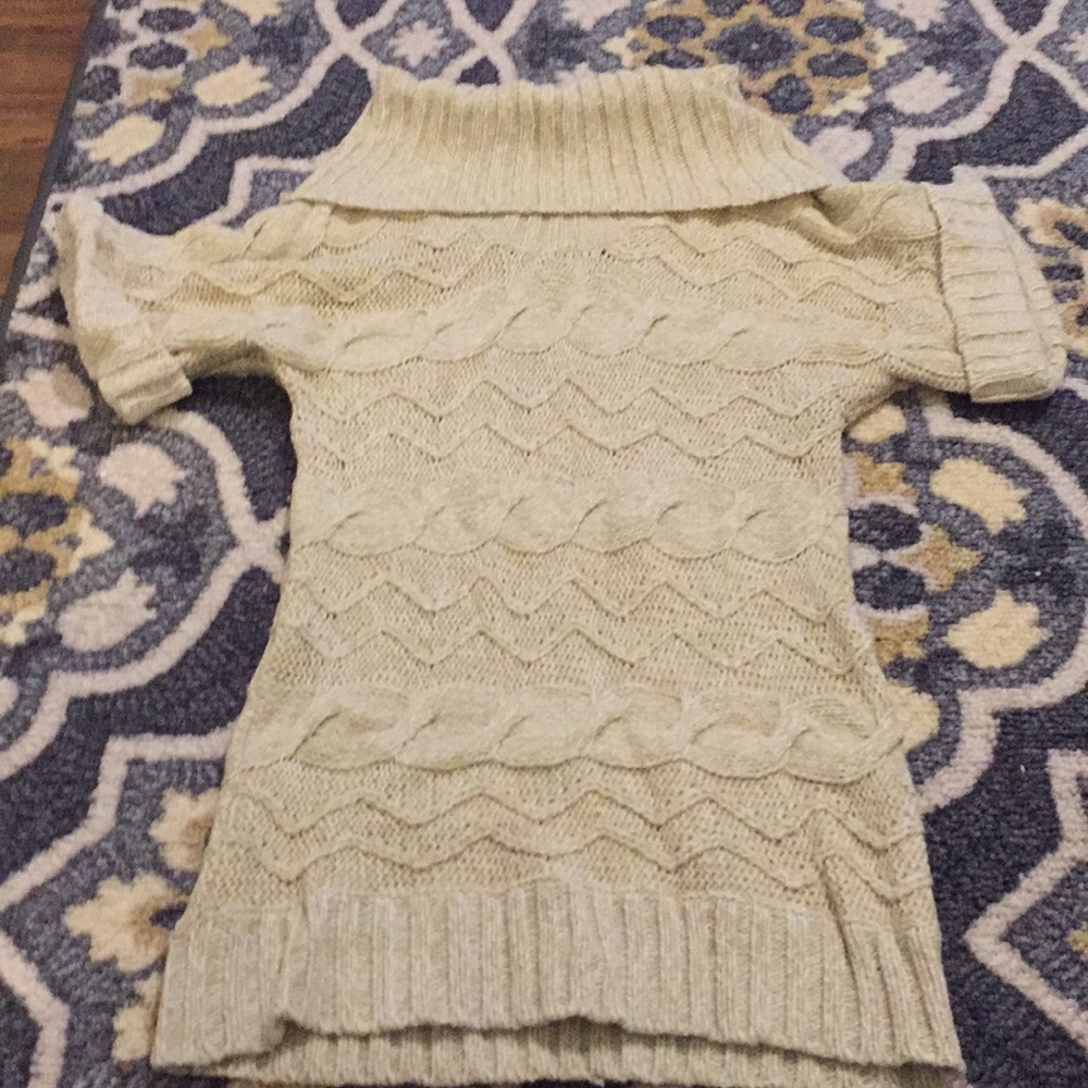 Rue 21 sweater
